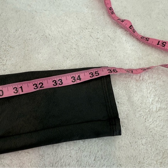 SPANX Faux Leather leggings size M - Picture 9 of 10